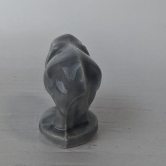 Wade England Gray Elephant Figurine Ceramic Whimsies Miniature Vintage - Picture 6 of 7